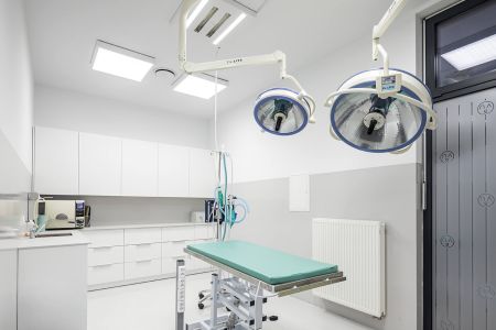 Veterinární klinika Smartvet – LED svítidla v ošetřovně typu clean room