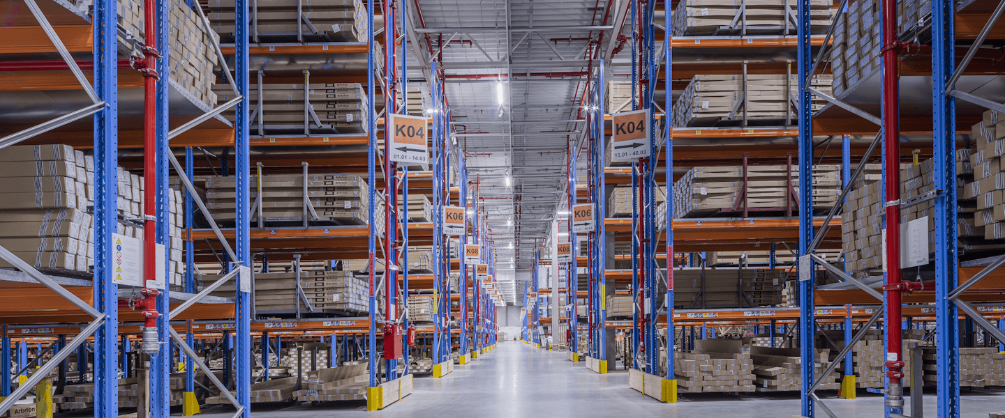 hala_magazynowa_zakladu_produkcyjnego