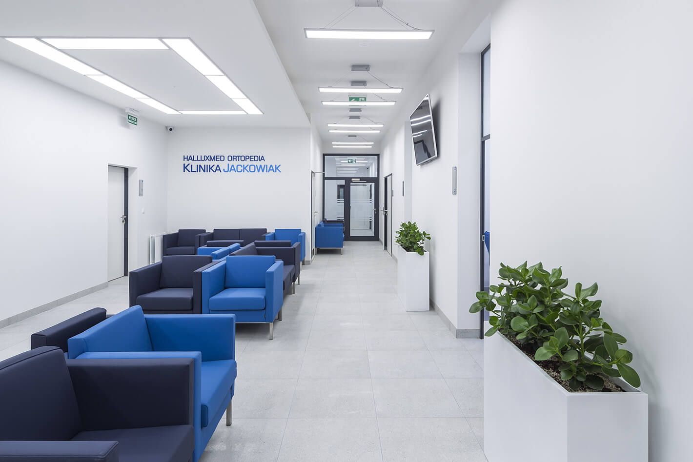 LL Realizacja Halluxmed Ortopedia Klinika Poczekalnia