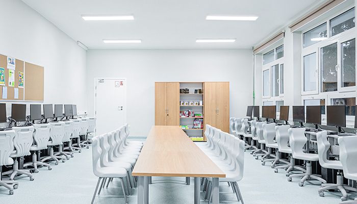 Světlo, které podporuje vzdělávání. Nová kapitola pro školu v Bardě