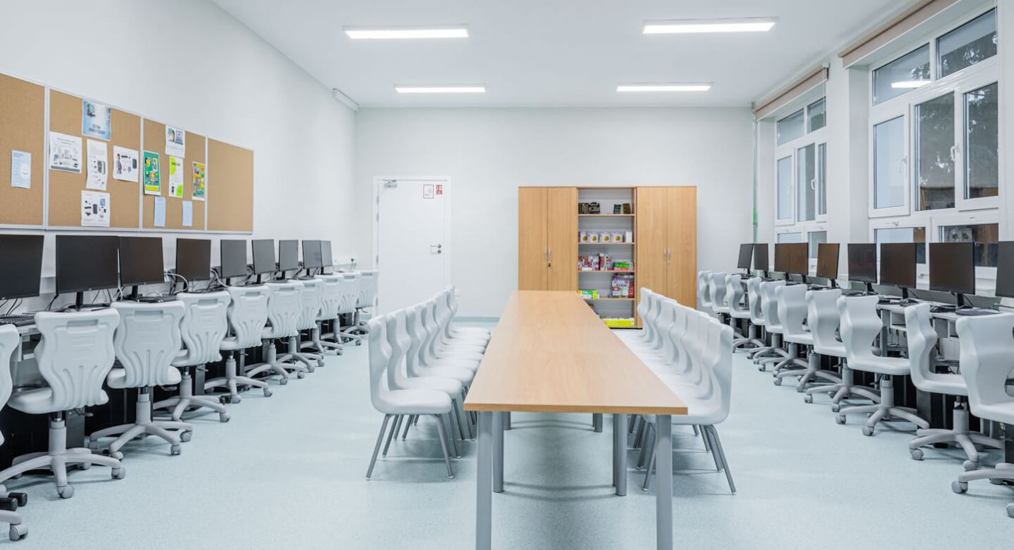 Školní a předškolní komplex v Bardze